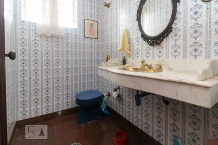 Casa para alugar com 400m², 4 quartos e 6 vagas Casa para alugar com 400m², 4 quartos e 6 vagasLavabo