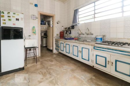 Casa para alugar com 400m², 4 quartos e 6 vagas Casa para alugar com 400m², 4 quartos e 6 vagasCozinha