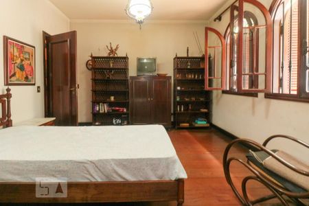 Casa para alugar com 400m², 4 quartos e 6 vagas Casa para alugar com 400m², 4 quartos e 6 vagasQuarto 2