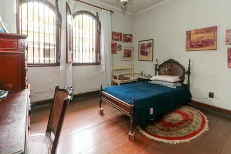 Casa para alugar com 400m², 4 quartos e 6 vagas Casa para alugar com 400m², 4 quartos e 6 vagasQuarto 1