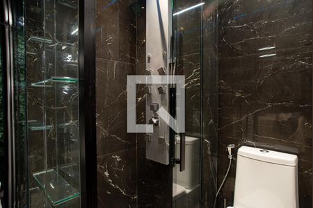 Apartamento à venda com 60m², 2 quartos e 2 vagas Apartamento à venda com 60m², 2 quartos e 2 vagasBanheiro da Suíte