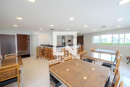 Apartamento à venda com 60m², 2 quartos e 2 vagas Apartamento à venda com 60m², 2 quartos e 2 vagasÁrea comum - Salão de festas