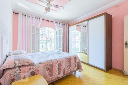 Casa à venda com 209m², 3 quartos e 2 vagas Casa à venda com 209m², 3 quartos e 2 vagasSuite