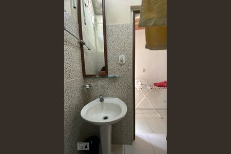 Casa à venda com 70m², 2 quartos e 1 vaga Casa à venda com 70m², 2 quartos e 1 vagaBanheiro da Suíte 1