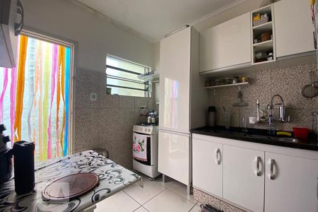 Casa à venda com 70m², 2 quartos e 1 vaga Casa à venda com 70m², 2 quartos e 1 vagaCozinha