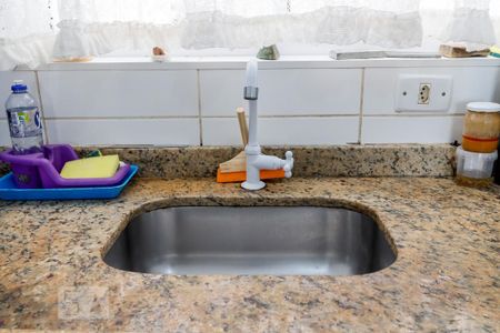 Casa à venda com 107m², 2 quartos e 2 vagasCozinha