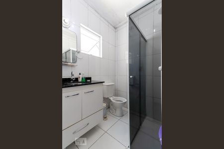 Casa à venda com 107m², 2 quartos e 2 vagasBanheiro