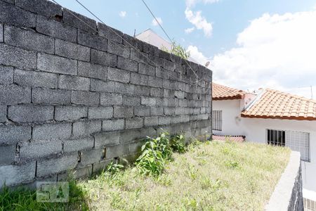 Casa à venda com 107m², 2 quartos e 2 vagasEscada Terraço