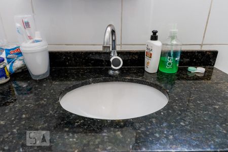 Casa à venda com 107m², 2 quartos e 2 vagasBanheiro