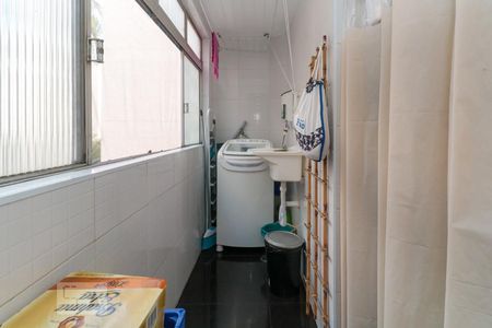 Apartamento à venda com 66m², 3 quartos e 1 vaga Apartamento à venda com 66m², 3 quartos e 1 vagaÁrea de serviço