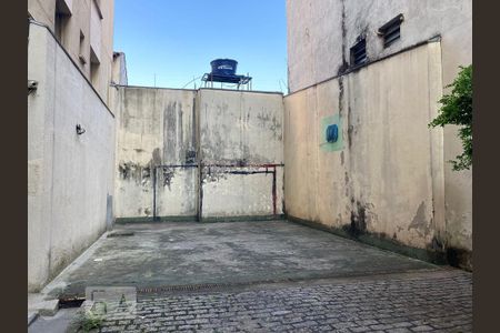 Studio à venda com 35m², 1 quarto e sem vaga Studio à venda com 35m², 1 quarto e sem vagaQuadra