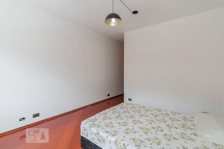Casa à venda com 260m², 4 quartos e 3 vagasQuarto 1 - Suíte/Closet