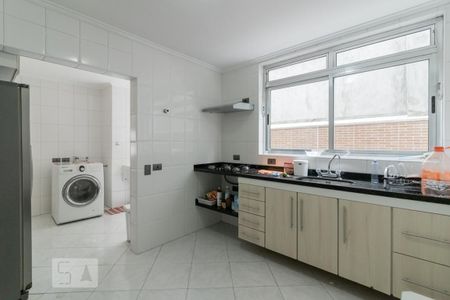 Casa à venda com 260m², 4 quartos e 3 vagasCozinha