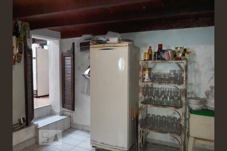 Casa à venda com 175m², 3 quartos e 3 vagas Casa à venda com 175m², 3 quartos e 3 vagasCozinha