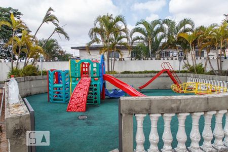 Apartamento à venda com 144m², 3 quartos e 2 vagas Apartamento à venda com 144m², 3 quartos e 2 vagasÁrea Comum - Playground