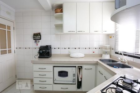 Apartamento para alugar com 230m², 3 quartos e 5 vagasCozinha