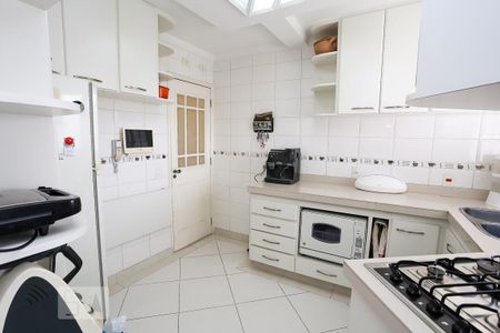Apartamento para alugar com 230m², 3 quartos e 5 vagasCozinha