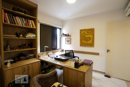 Apartamento para alugar com 230m², 3 quartos e 5 vagasEscritório