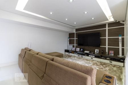Apartamento à venda com 373m², 4 quartos e 4 vagas Apartamento à venda com 373m², 4 quartos e 4 vagasSala de TV
