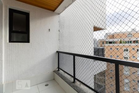 Apartamento à venda com 373m², 4 quartos e 4 vagas Apartamento à venda com 373m², 4 quartos e 4 vagasVaranda da Suíte 1