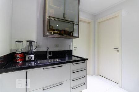 Apartamento à venda com 373m², 4 quartos e 4 vagas Apartamento à venda com 373m², 4 quartos e 4 vagasCozinha 2