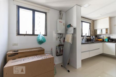 Apartamento à venda com 373m², 4 quartos e 4 vagas Apartamento à venda com 373m², 4 quartos e 4 vagasCozinha 1