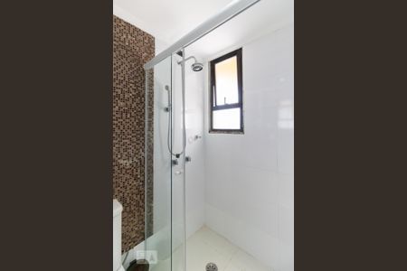Apartamento à venda com 373m², 4 quartos e 4 vagas Apartamento à venda com 373m², 4 quartos e 4 vagasBanheiro da Suíte