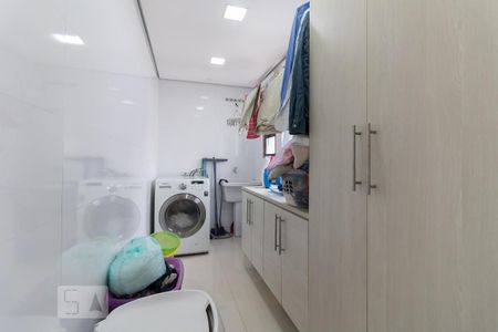 Apartamento à venda com 373m², 4 quartos e 4 vagas Apartamento à venda com 373m², 4 quartos e 4 vagasLavanderia