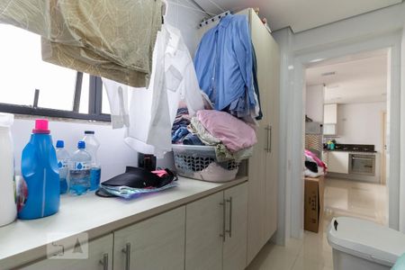 Apartamento à venda com 373m², 4 quartos e 4 vagas Apartamento à venda com 373m², 4 quartos e 4 vagasLavanderia