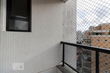 Apartamento à venda com 373m², 4 quartos e 4 vagas Apartamento à venda com 373m², 4 quartos e 4 vagasVaranda da Suíte 2