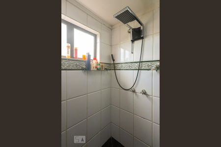 Casa à venda com 525m², 4 quartos e 8 vagasBanheiro Suíte - Chuveiro