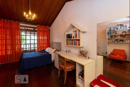 Casa à venda com 525m², 4 quartos e 8 vagasQuarto 1