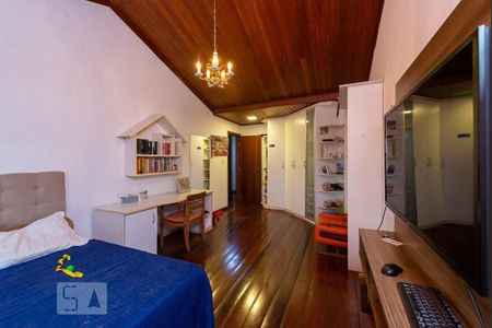 Casa à venda com 525m², 4 quartos e 8 vagasQuarto 1