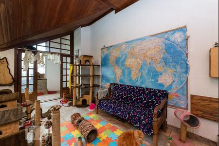 Casa à venda com 525m², 4 quartos e 8 vagasSala