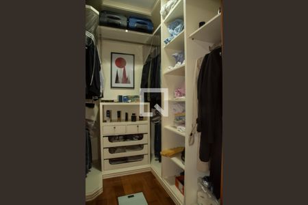 Apartamento à venda com 130m², 3 quartos e 3 vagasCloset da Suíte