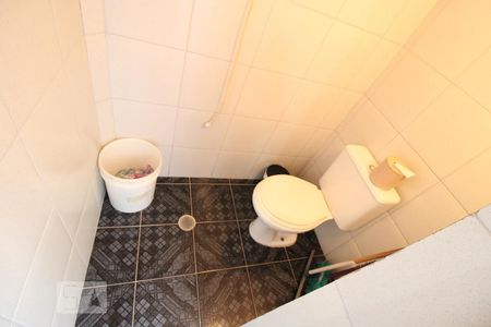 Casa à venda com 120m², 2 quartos e 1 vagaBanheiro da suíte