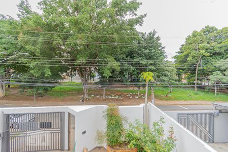 Casa à venda com 240m², 4 quartos e 5 vagas Casa à venda com 240m², 4 quartos e 5 vagasVista da Varanda