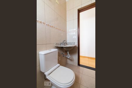 Casa à venda com 150m², 3 quartos e 4 vagas Casa à venda com 150m², 3 quartos e 4 vagasBanheiro