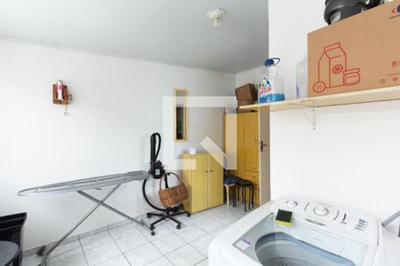 Casa à venda com 150m², 3 quartos e 3 vagas Casa à venda com 150m², 3 quartos e 3 vagasSuíte