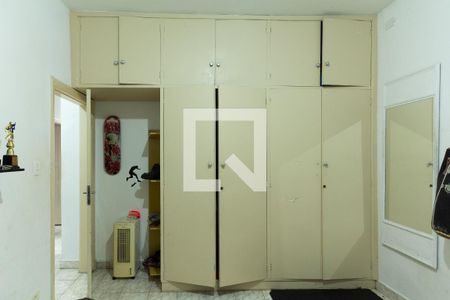 Casa à venda com 150m², 3 quartos e 3 vagas Casa à venda com 150m², 3 quartos e 3 vagasQuarto 2