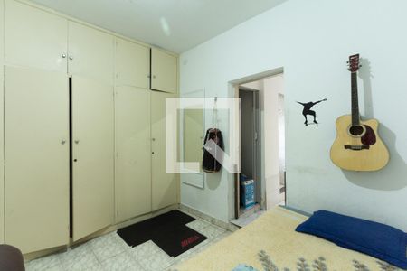 Casa à venda com 150m², 3 quartos e 3 vagas Casa à venda com 150m², 3 quartos e 3 vagasQuarto 2