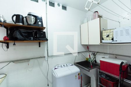 Casa à venda com 150m², 3 quartos e 3 vagas Casa à venda com 150m², 3 quartos e 3 vagasÁrea de Serviço