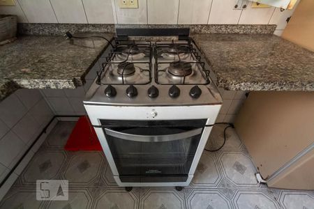 Apartamento à venda com 52m², 2 quartos e 1 vagaFogão
