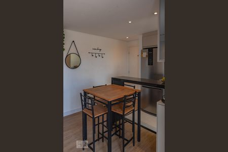 Sala de apartamento para alugar com 2 quartos, 57m² em Jardim Antonio Von Zuben, Campinas