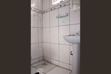 Casa à venda com 212m², 4 quartos e 2 vagasBanheiro 2