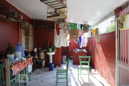 Casa à venda com 212m², 4 quartos e 2 vagasFachada