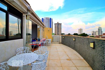 Apartamento à venda com 225m², 5 quartos e 2 vagasCobertura