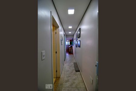 Apartamento à venda com 225m², 5 quartos e 2 vagasCorredor