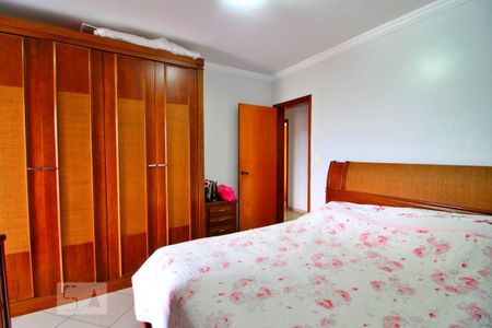 Apartamento à venda com 225m², 5 quartos e 2 vagasSuíte 2