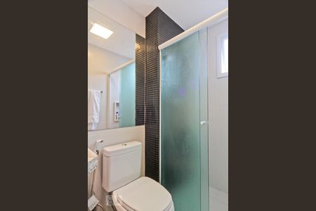 Apartamento à venda com 63m², 2 quartos e 2 vagas Apartamento à venda com 63m², 2 quartos e 2 vagasBanheiro da Suíte